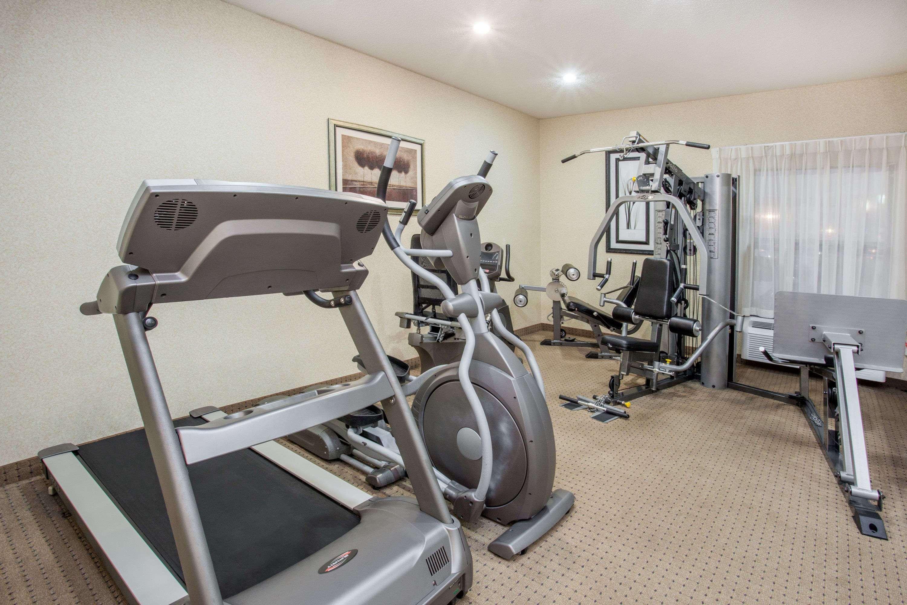 Baymont By Wyndham Morton Hotel Bagian luar foto