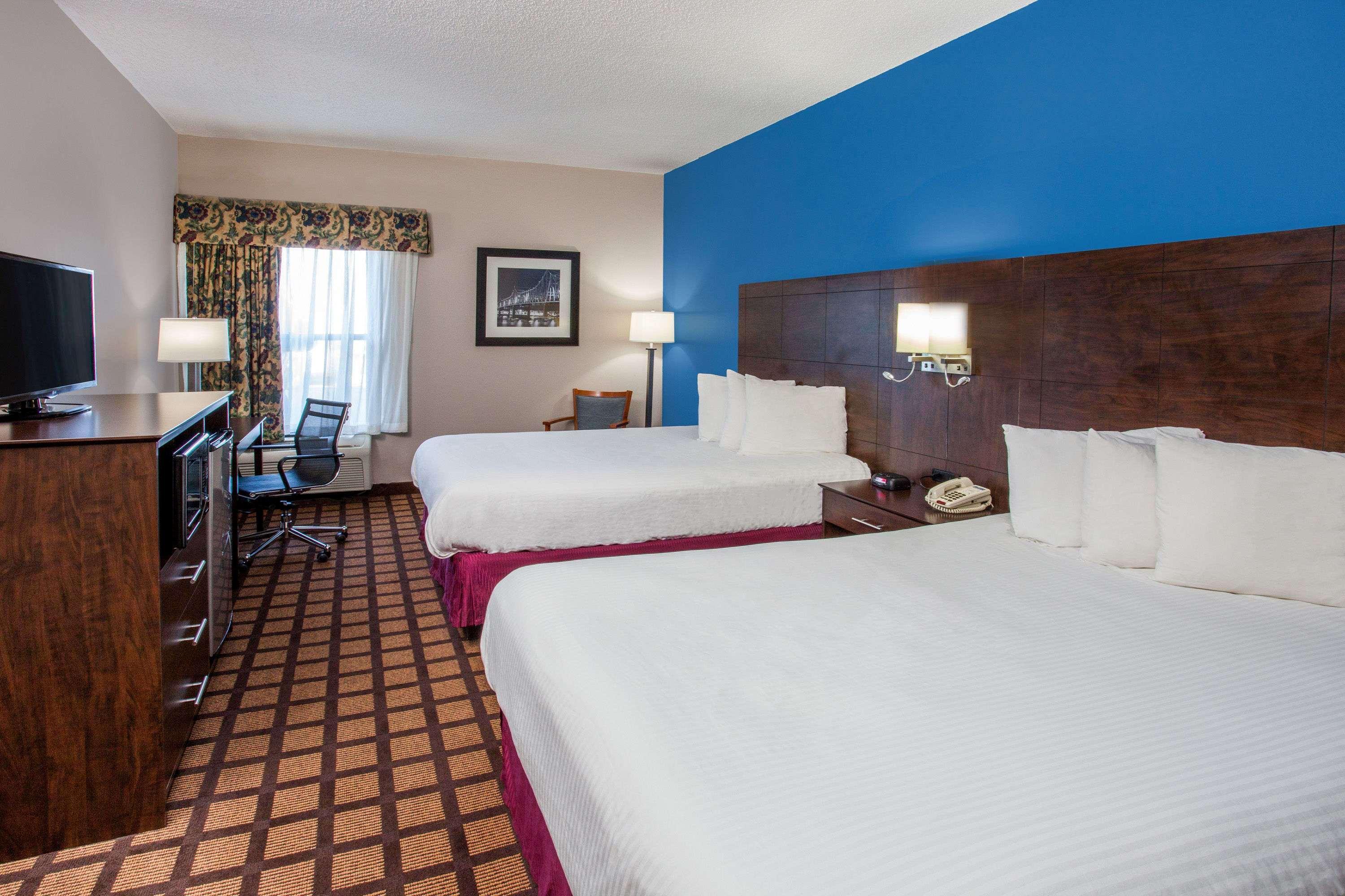 Baymont By Wyndham Morton Hotel Bagian luar foto